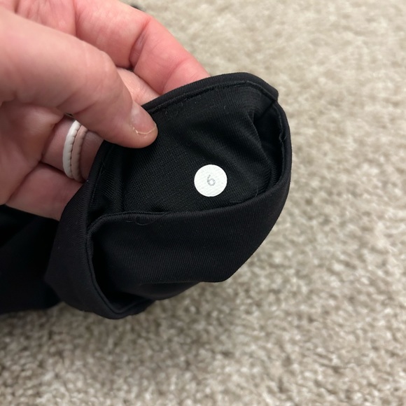 Lululemon Athletica 1st Release Black Align Crop Leggings 20” Inseam Size 6 - Picture 8 of 10